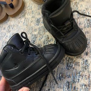 Nike ACG toddler boots